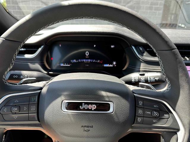 Photo of 2025 Velvet Red Pearlcoat Jeep Grand Cherokee L