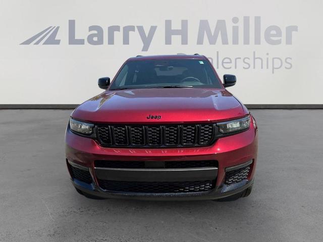 Photo of 2025 Velvet Red Pearlcoat Jeep Grand Cherokee L