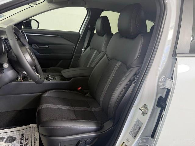 Photo of 2025 Wind Chill Pearl Mazda CX-50