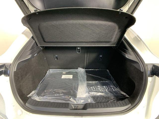 Photo of 2024 Snowflake White Pearl Mazda CX-30