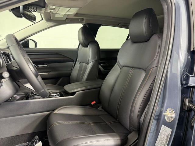 Photo of 2025 Gray Mazda CX-50 Hybrid