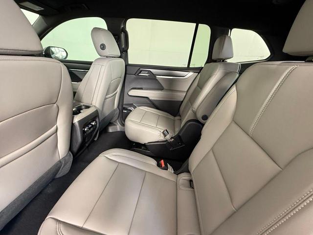 Photo of 2026 Crystal Metallic GMC Acadia