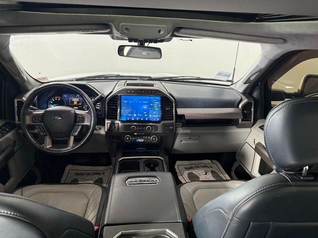 Photo of 2022 White Metallic Ford F-350