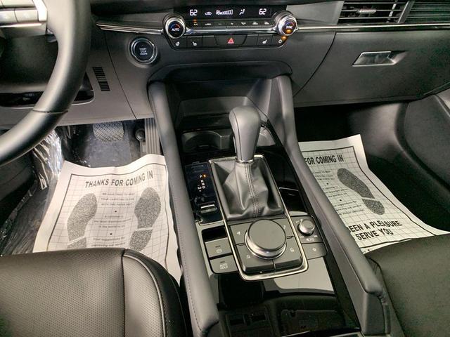 Photo of 2025 Platinum Quartz Metallic Mazda Mazda3