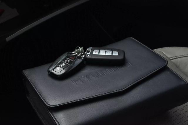Photo of 2013 Twilight Black Hyundai SANTA FE