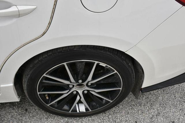 Photo of 2016 Bellanova White Pearl Acura ILX
