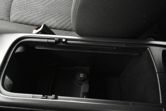 Photo of 2019 Pitch Black Clearcoat Dodge Journey