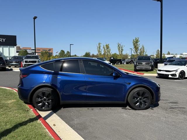 Photo of 2024 Deep Blue Metallic Tesla Model Y