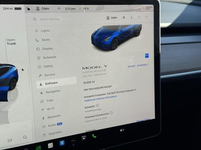 Photo of 2024 Deep Blue Metallic Tesla Model Y