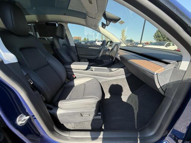 Photo of 2024 Deep Blue Metallic Tesla Model Y