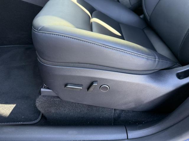 Photo of 2024 Deep Blue Metallic Tesla Model Y