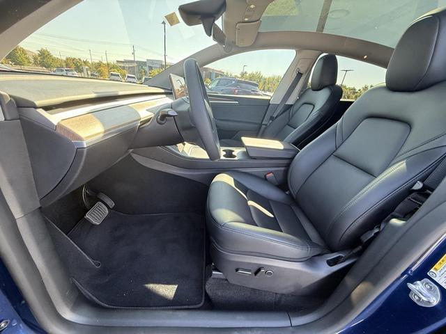 Photo of 2024 Deep Blue Metallic Tesla Model Y