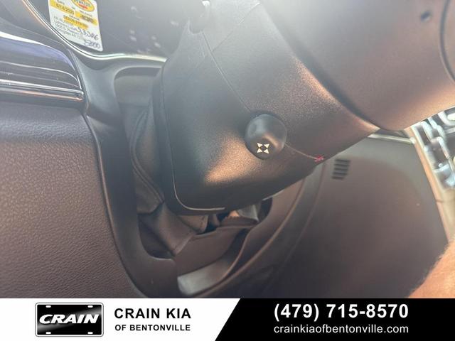 Photo of 2018 Ivory 3-Coat Jeep Grand Cherokee