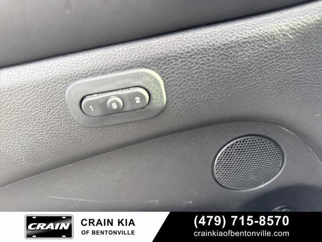 Photo of 2018 Ivory 3-Coat Jeep Grand Cherokee