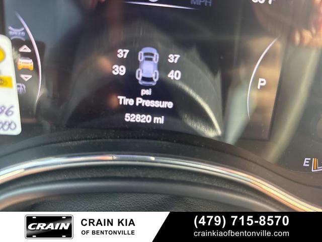 Photo of 2018 Ivory 3-Coat Jeep Grand Cherokee