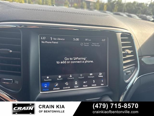 Photo of 2018 Ivory 3-Coat Jeep Grand Cherokee