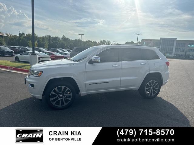 Photo of 2018 Ivory 3-Coat Jeep Grand Cherokee