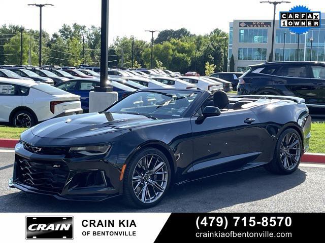 Photo of 2023 Black Chevrolet Camaro