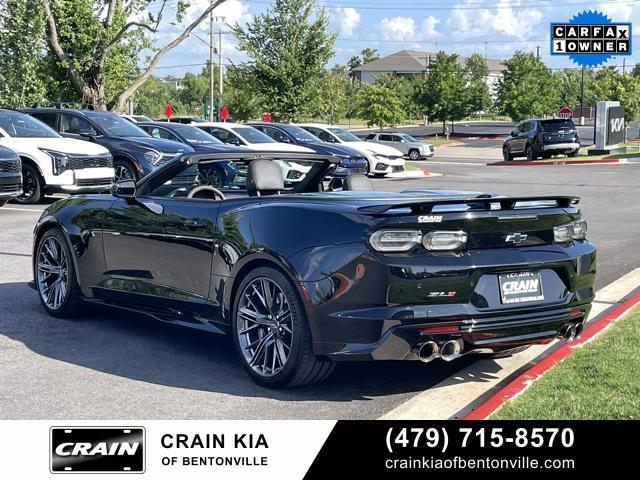 Photo of 2023 Black Chevrolet Camaro