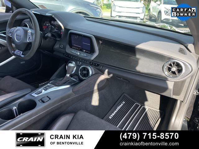 Photo of 2023 Black Chevrolet Camaro