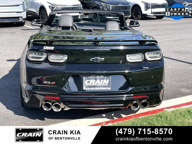 Photo of 2023 Black Chevrolet Camaro