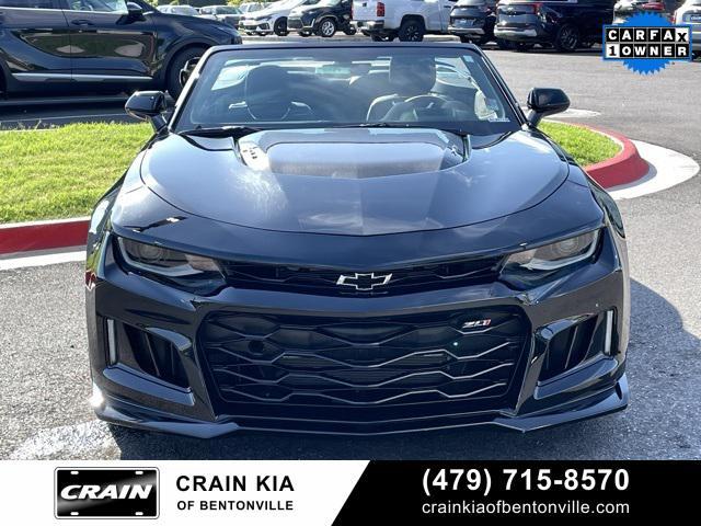 Photo of 2023 Black Chevrolet Camaro