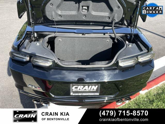 Photo of 2023 Black Chevrolet Camaro