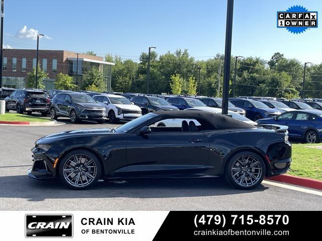 Photo of 2023 Black Chevrolet Camaro
