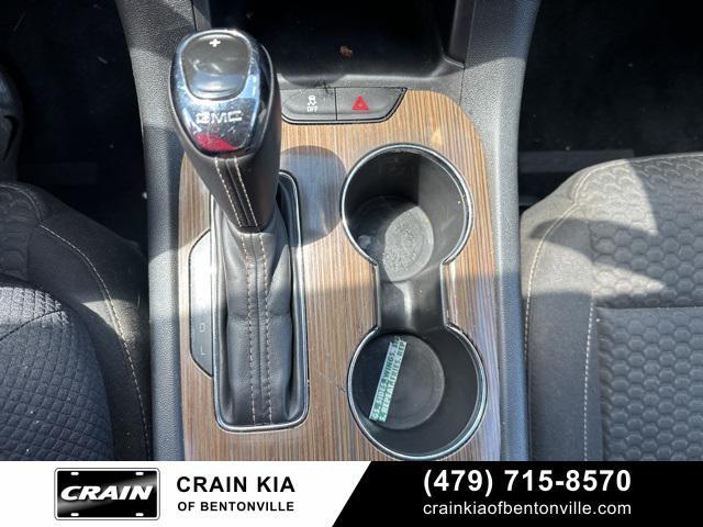 Photo of 2018 Summit White GMC Acadia