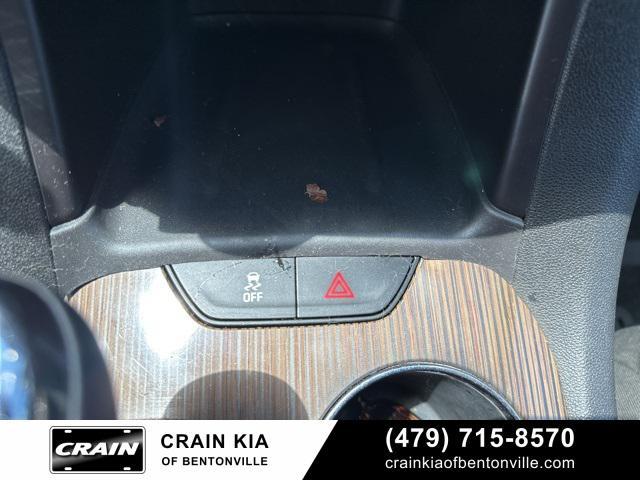 Photo of 2018 Summit White GMC Acadia