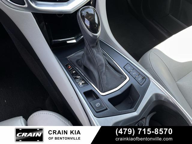 Photo of 2015 Sapphire Blue Metallic Cadillac SRX