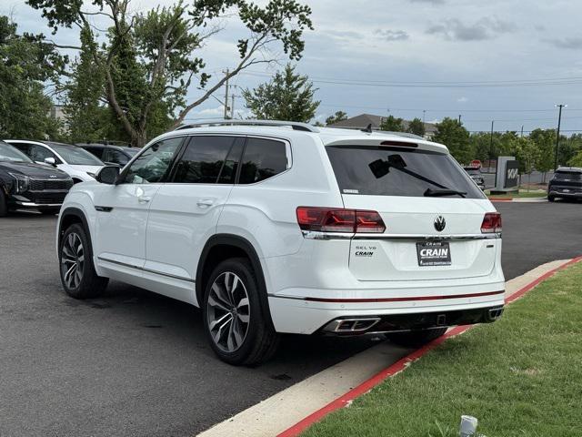 Photo of 2021 Pure White Volkswagen Atlas