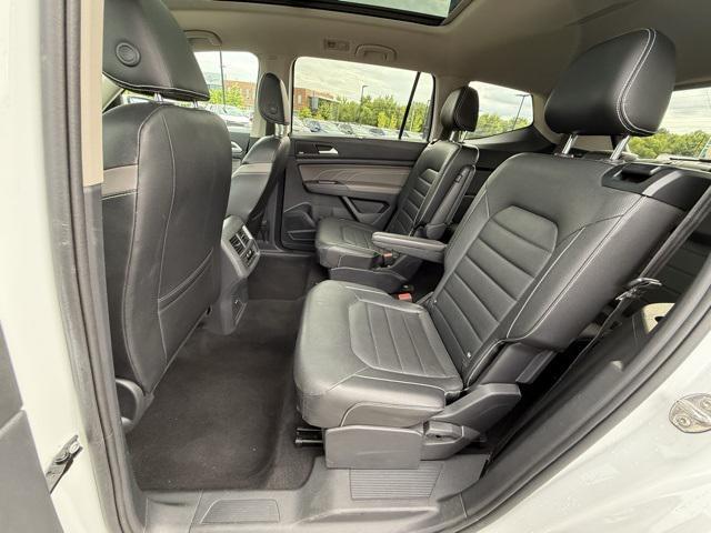 Photo of 2021 Pure White Volkswagen Atlas