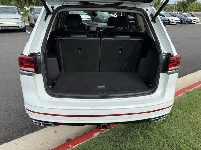 Photo of 2021 Pure White Volkswagen Atlas