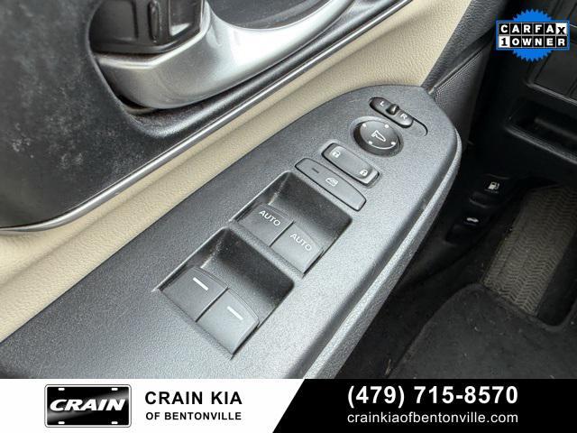 Photo of 2017 Sandstorm Metallic Honda CR-V