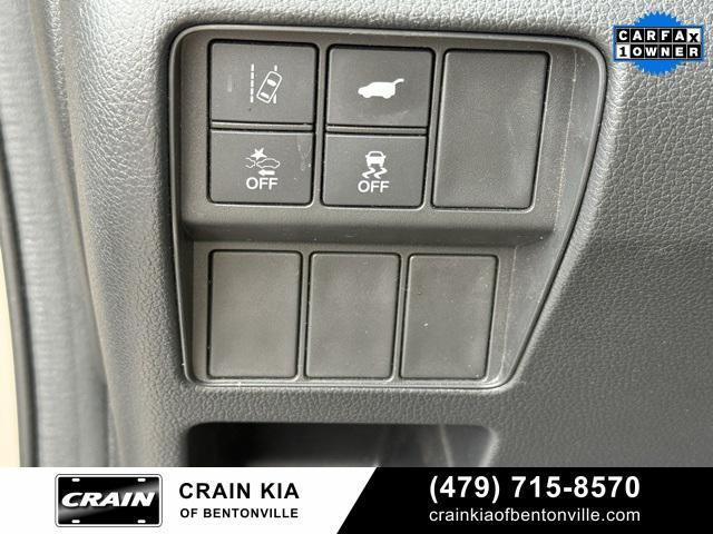 Photo of 2017 Sandstorm Metallic Honda CR-V