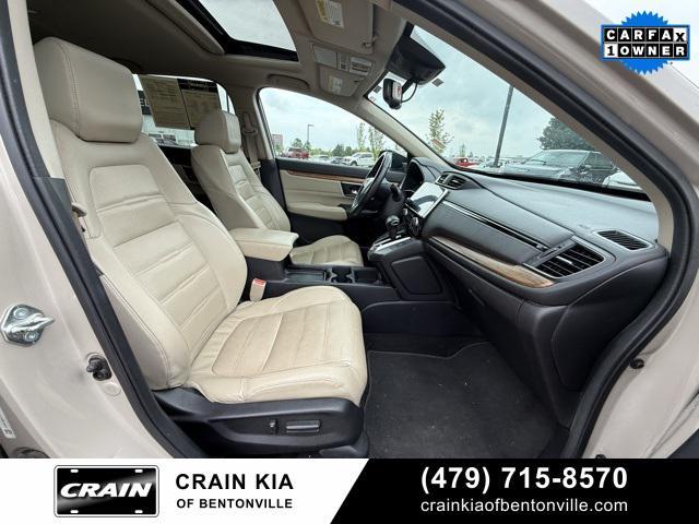 Photo of 2017 Sandstorm Metallic Honda CR-V