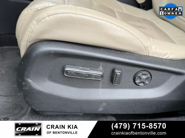 Photo of 2017 Sandstorm Metallic Honda CR-V