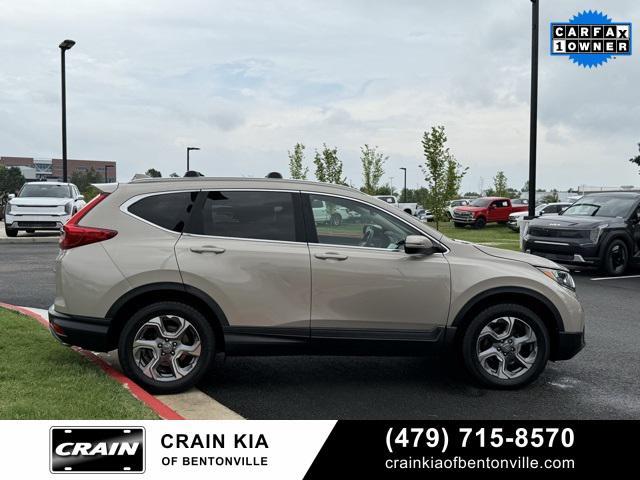 Photo of 2017 Sandstorm Metallic Honda CR-V