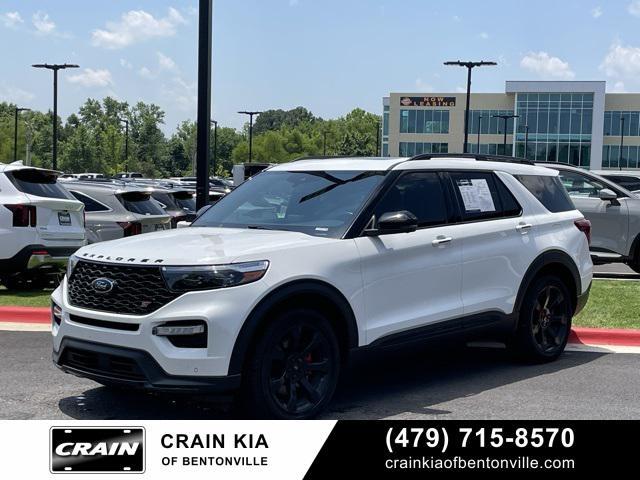 Photo of 2022 Star White Metallic Tri-Coat Ford Explorer