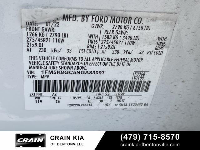 Photo of 2022 Star White Metallic Tri-Coat Ford Explorer