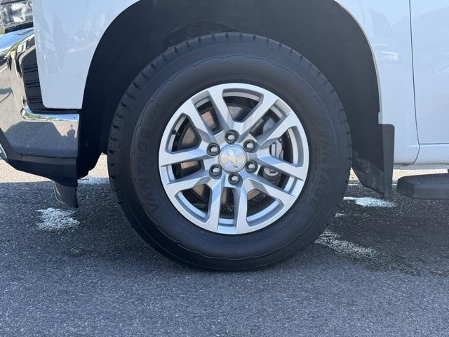 Photo of 2022 Summit White Chevrolet Silverado 1500