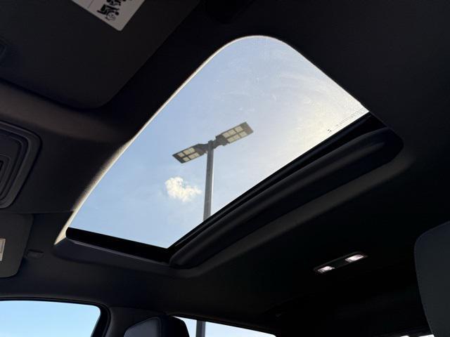 Photo of 2022 Summit White Chevrolet Silverado 1500