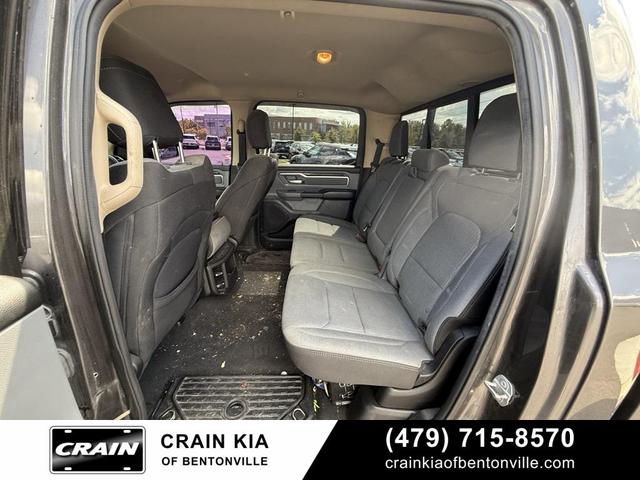 Photo of 2019 Granite Crystal Metallic Clearcoat RAM 1500
