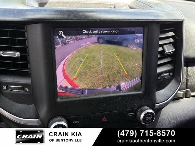 Photo of 2019 Granite Crystal Metallic Clearcoat RAM 1500