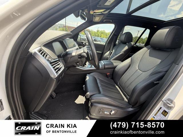 Photo of 2022 Alpine White BMW X5