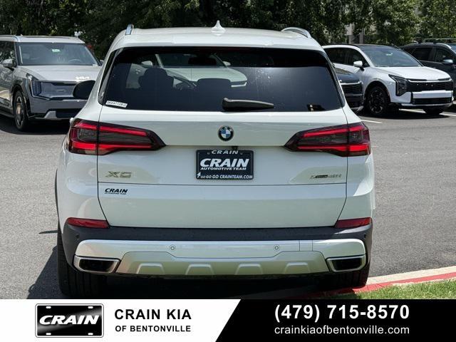 Photo of 2022 Alpine White BMW X5