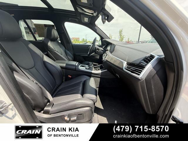 Photo of 2022 Alpine White BMW X5