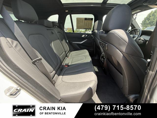 Photo of 2022 Alpine White BMW X5