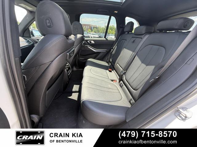 Photo of 2022 Alpine White BMW X5